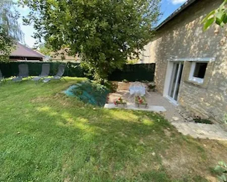 Maison Chaleureuse Avec Piscine Et Aire De Jeux