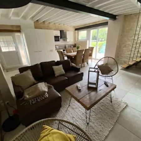 Maison Chaleureuse Avec Piscine Et Aire De Jeux Ferienhaus Tramery