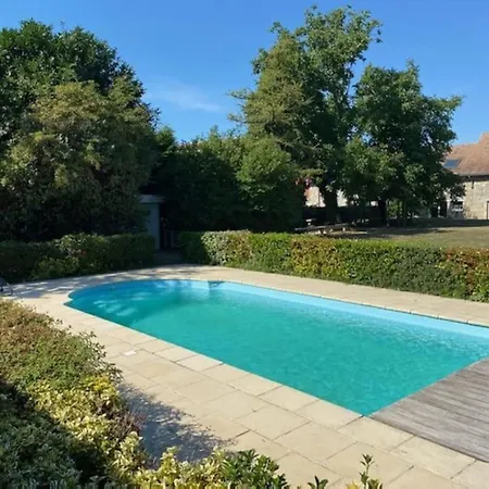 Casa vacanze Maison Chaleureuse Avec Piscine Et Aire De Jeux Tramery