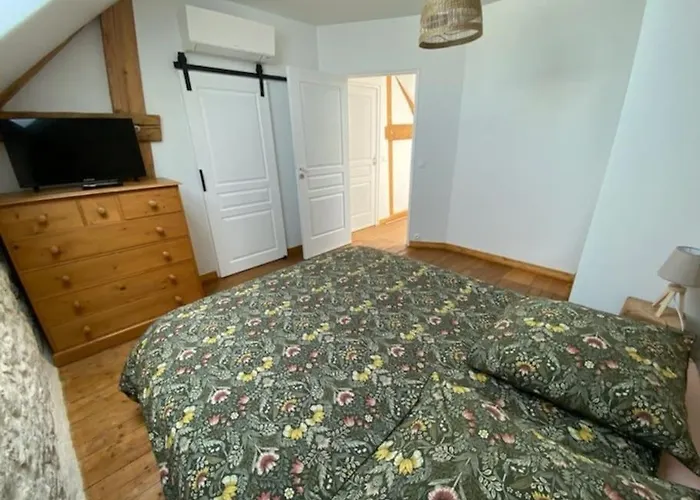 Maison Chaleureuse Avec Piscine Et Aire De Jeux *